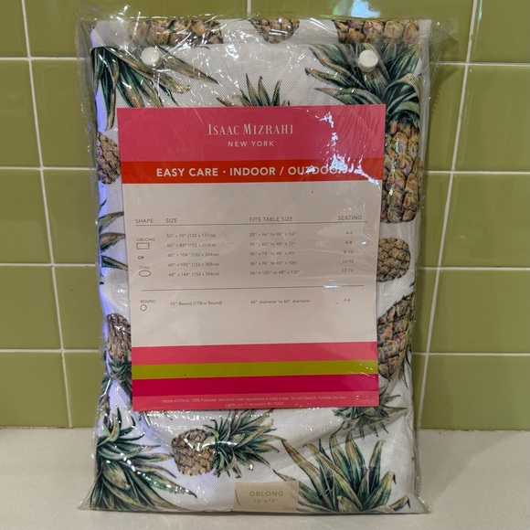 Isaac Mizrahi Tropical Pineapple Tablecloth - Oblong 52x70” - Picture 3 of 4